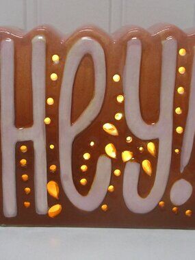 Tabletop Decor "Hey" Light-Up Ceramic Figurine With LED Lights Brown Pink New